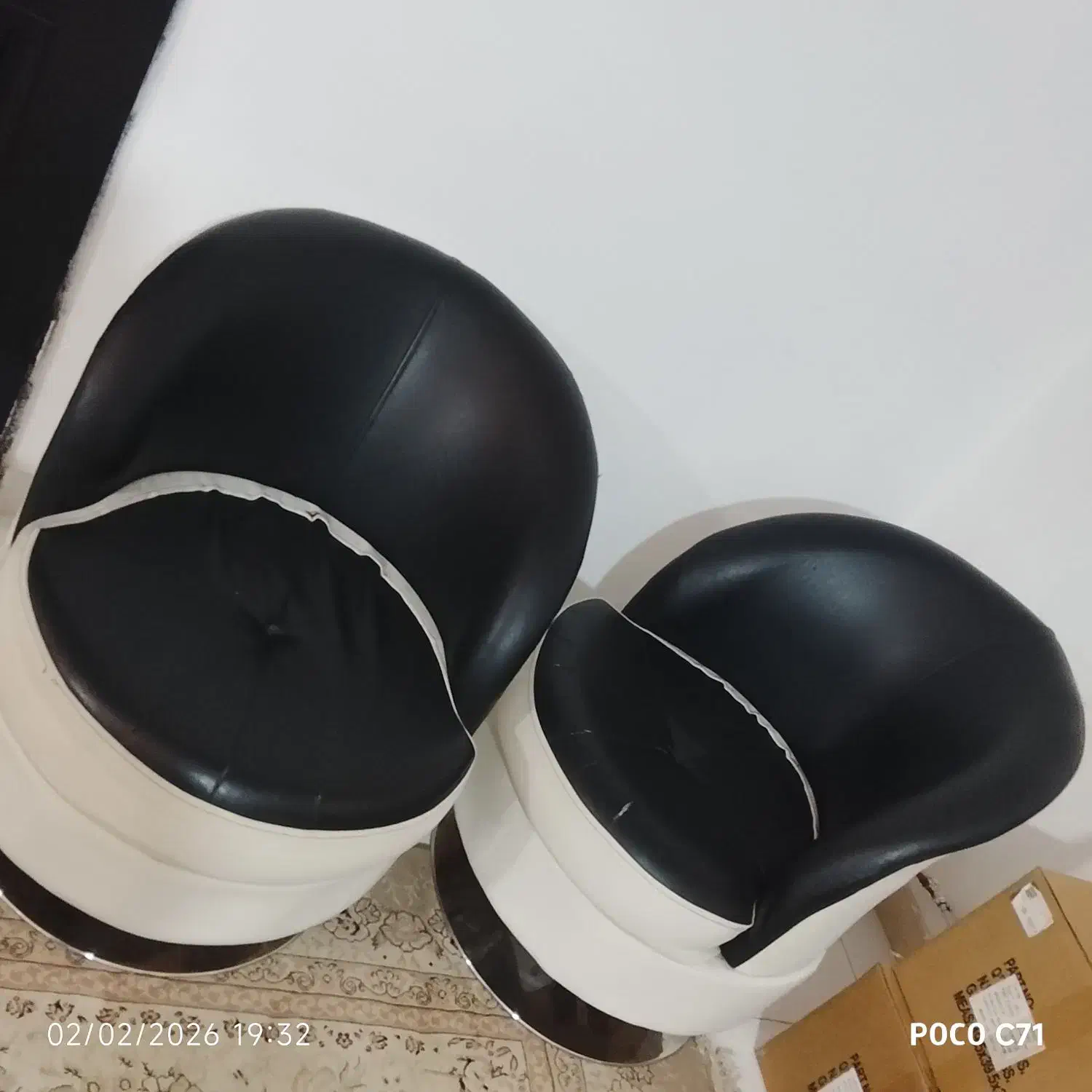 مبل چرخشی چرم|مبلمان خانگی و میز عسلی|کرج, فاز ۴ مهرشهر|دیوار