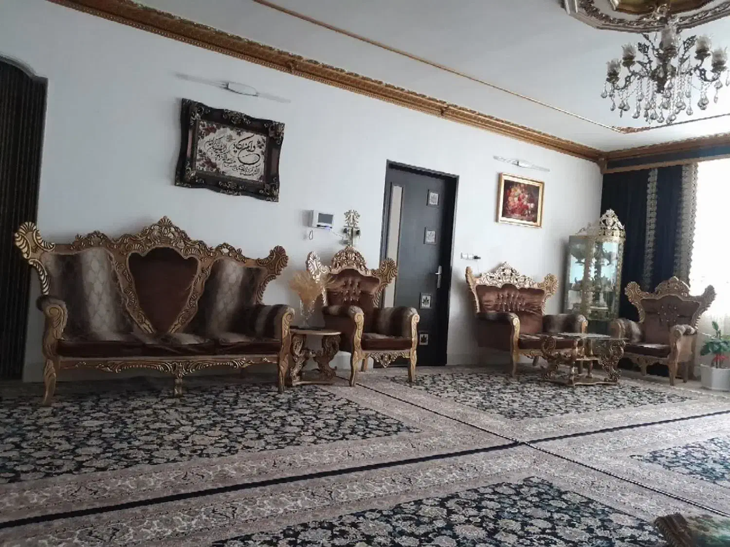 مبل سلطنتی|مبلمان خانگی و میز عسلی|بروجرد, |دیوار