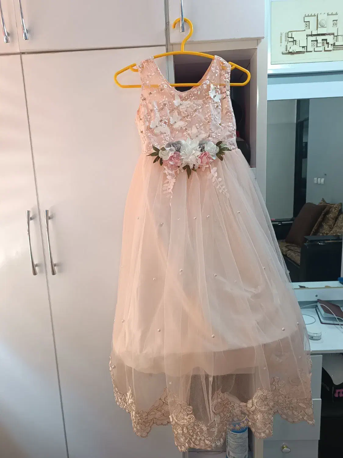 لباس|لباس|دوگنبدان, |دیوار