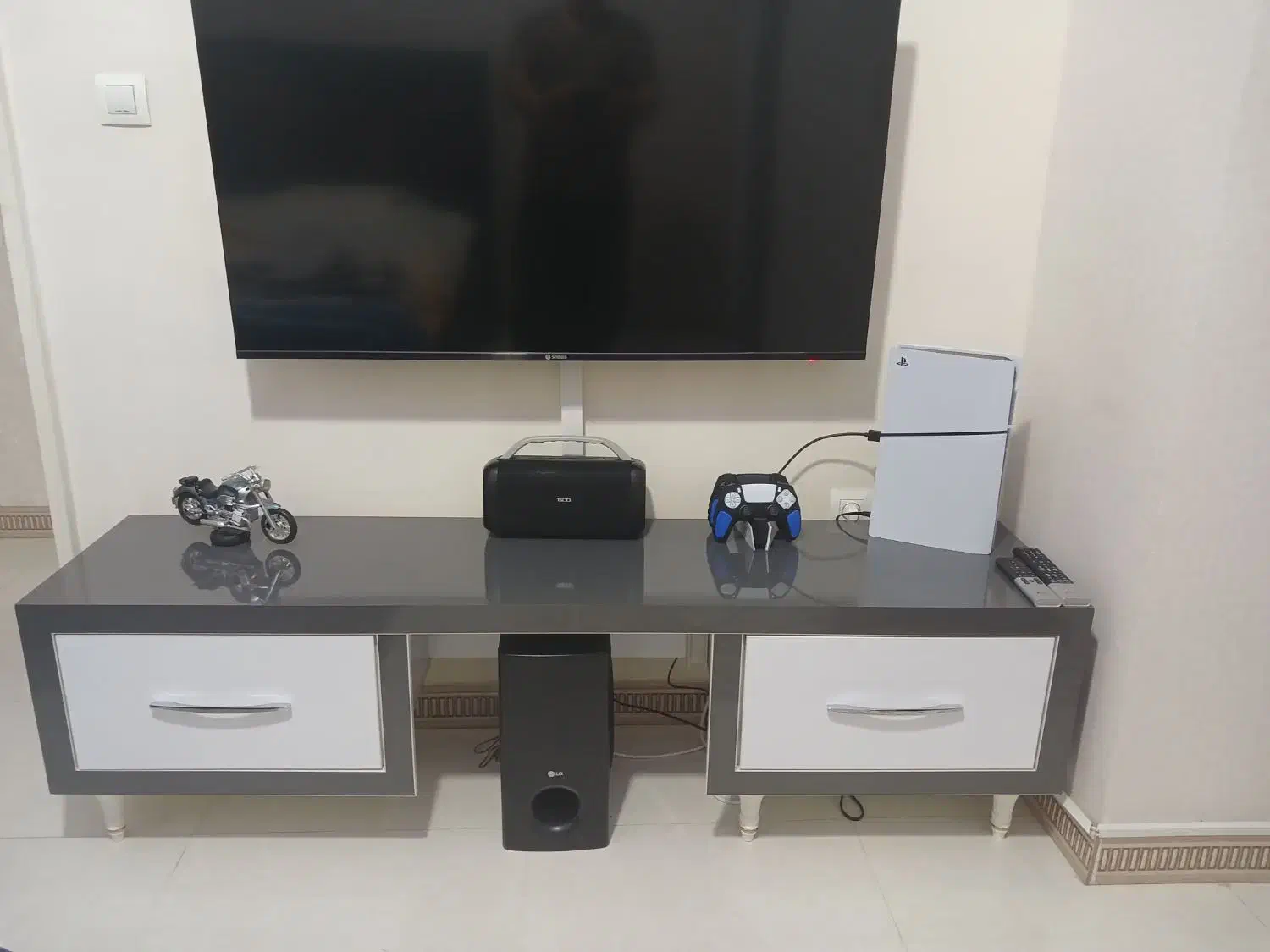 ساخت انواع کابینت و کمد دیواری ودکوراسیون مغازه|جاکفشی، کمد، دراور|شهریار, شهرک وائین|دیوار