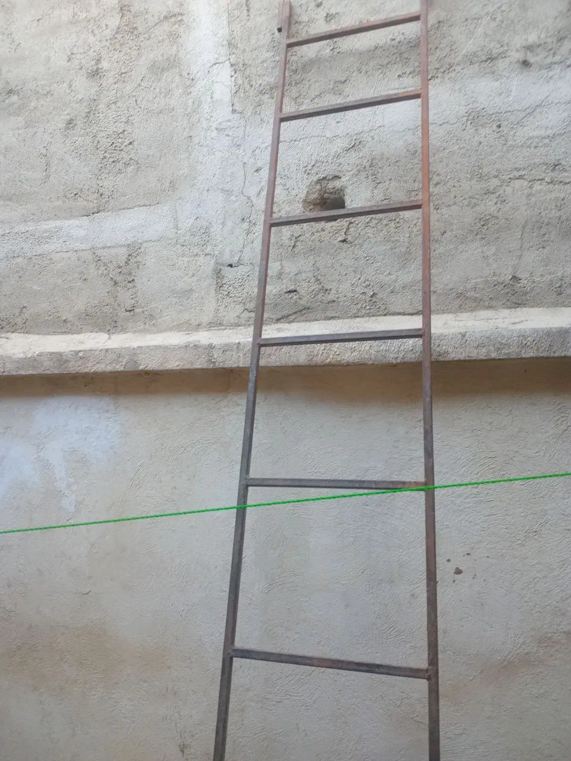 نردبان. آهنی|مصالح و تجهیزات ساختمان|مشکیندشت, |دیوار