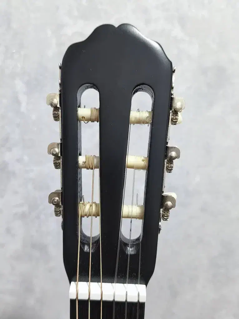 گیتار کلاسیک دیاموند|گیتار، بیس، امپلیفایر|کیش, |دیوار