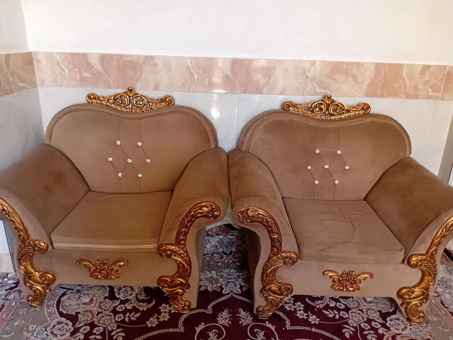 مبل تک نفره|مبلمان خانگی و میز عسلی|قم, هفت تیر|دیوار