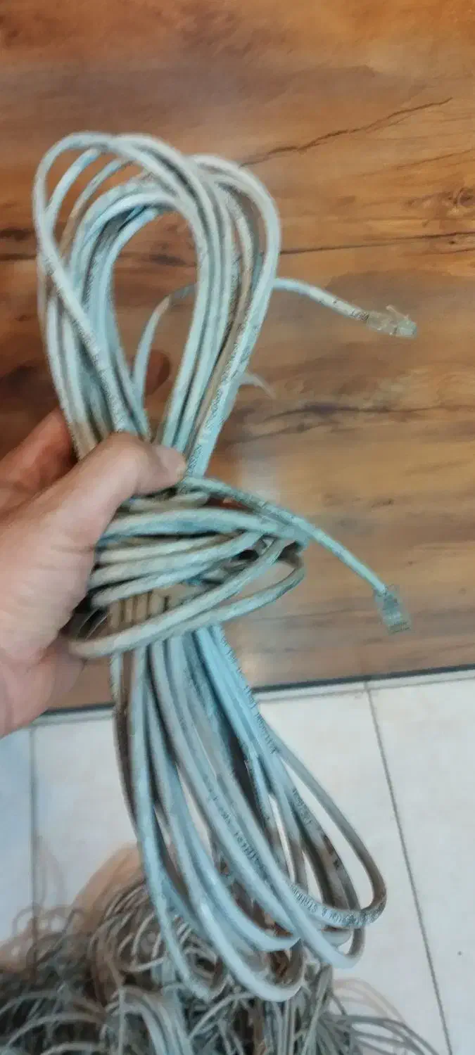 کابل شبکه|مودم و تجهیزات شبکه|شیراز, شهرک والفجر|دیوار