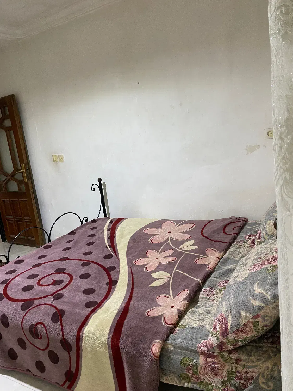 شیرود یک دقیقه تا دریا باپارکینگ سر پوشیده|اجارهٔ کوتاه‌مدت آپارتمان و سوئیت|تنکابن, |دیوار