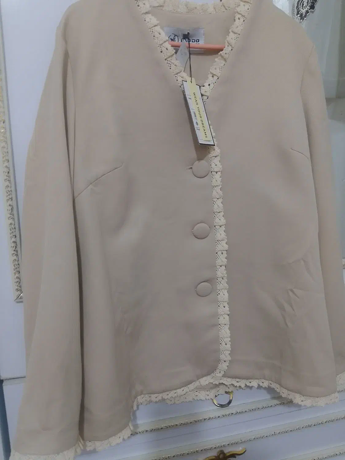 کت بهاره|لباس|خرمآباد, |دیوار