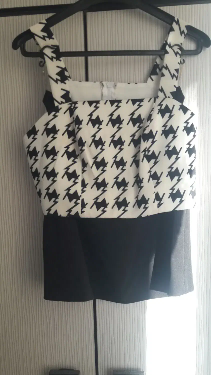 لباس دخترانه|لباس|مراغه, |دیوار