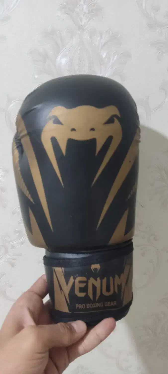 دستکش بوکس|تجهیزات ورزشی|بهارستان, |دیوار