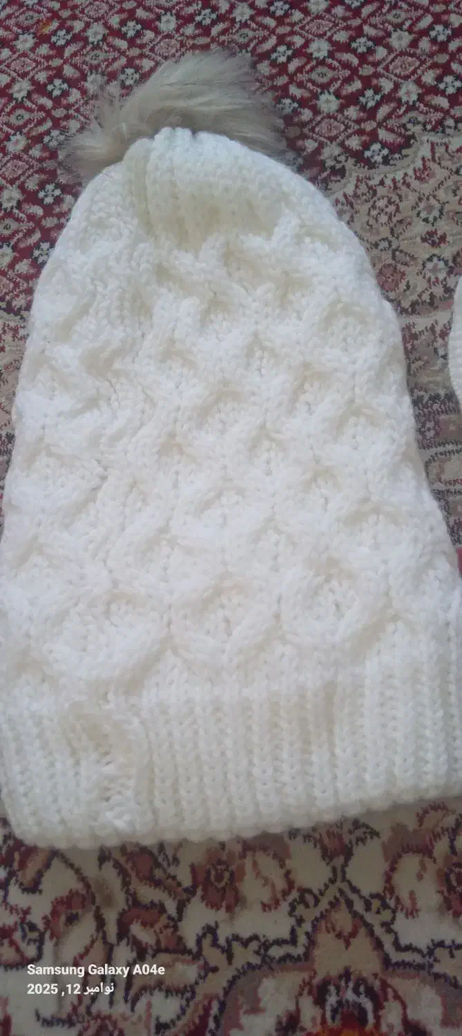 کلاه و گردنی|لباس|سنندج, |دیوار