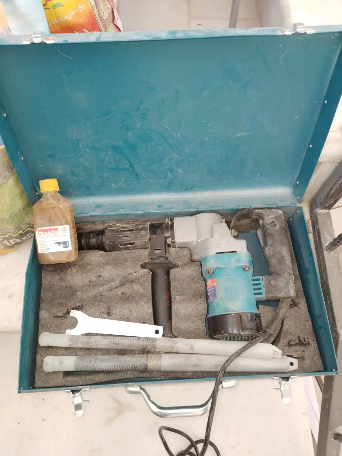 چکش برقی|ابزارآلات|شهرضا, |دیوار