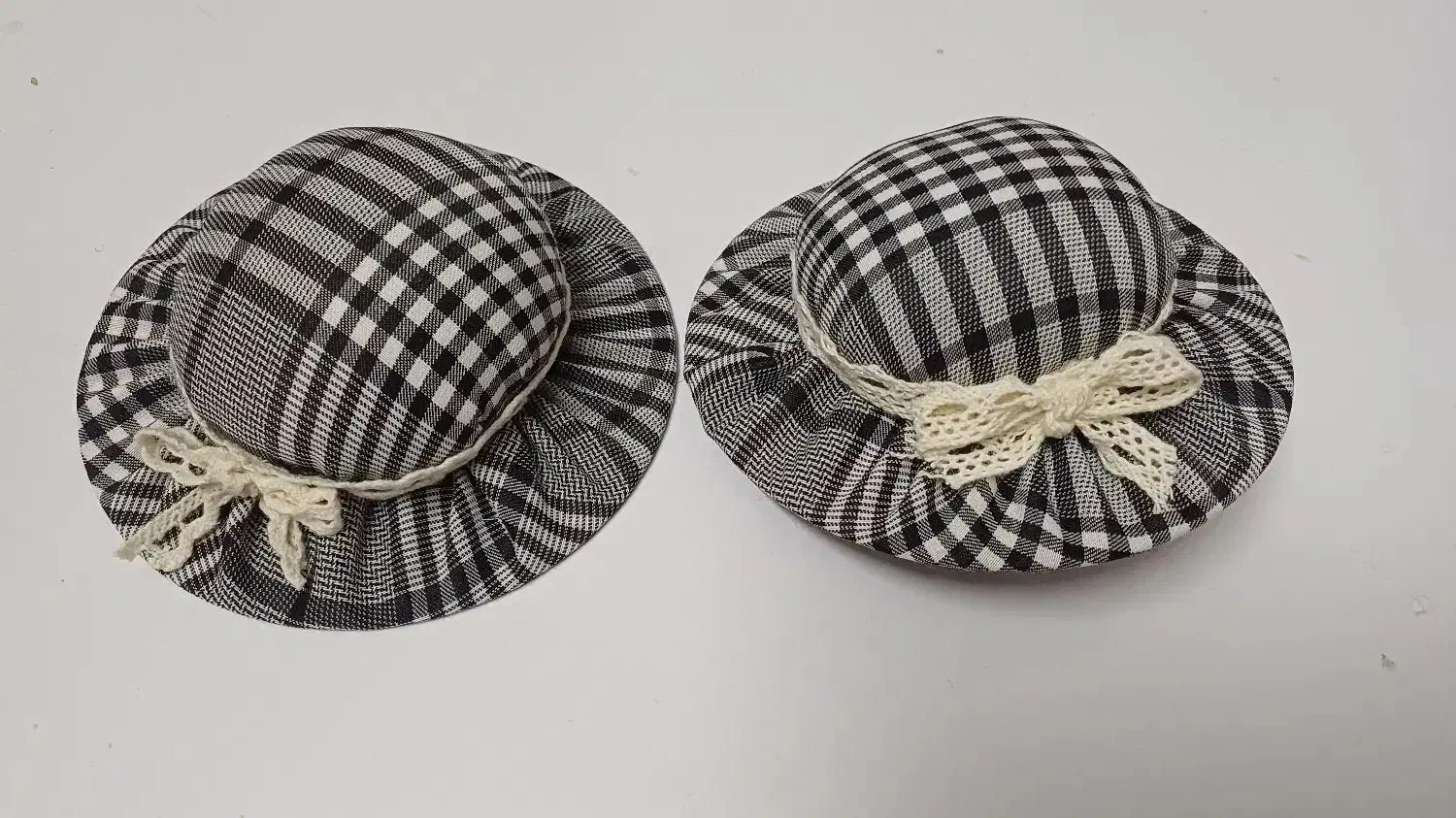 جاسوزنی|لوازم خیاطی و بافتنی|بابل, |دیوار