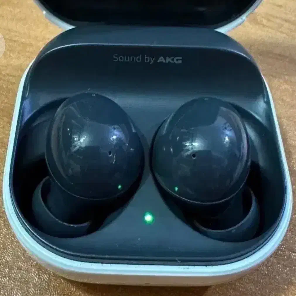 گلکسی بادز ۲ سامسونگ|لوازم جانبی موبایل و تبلت|قم, ولیعصر|دیوار