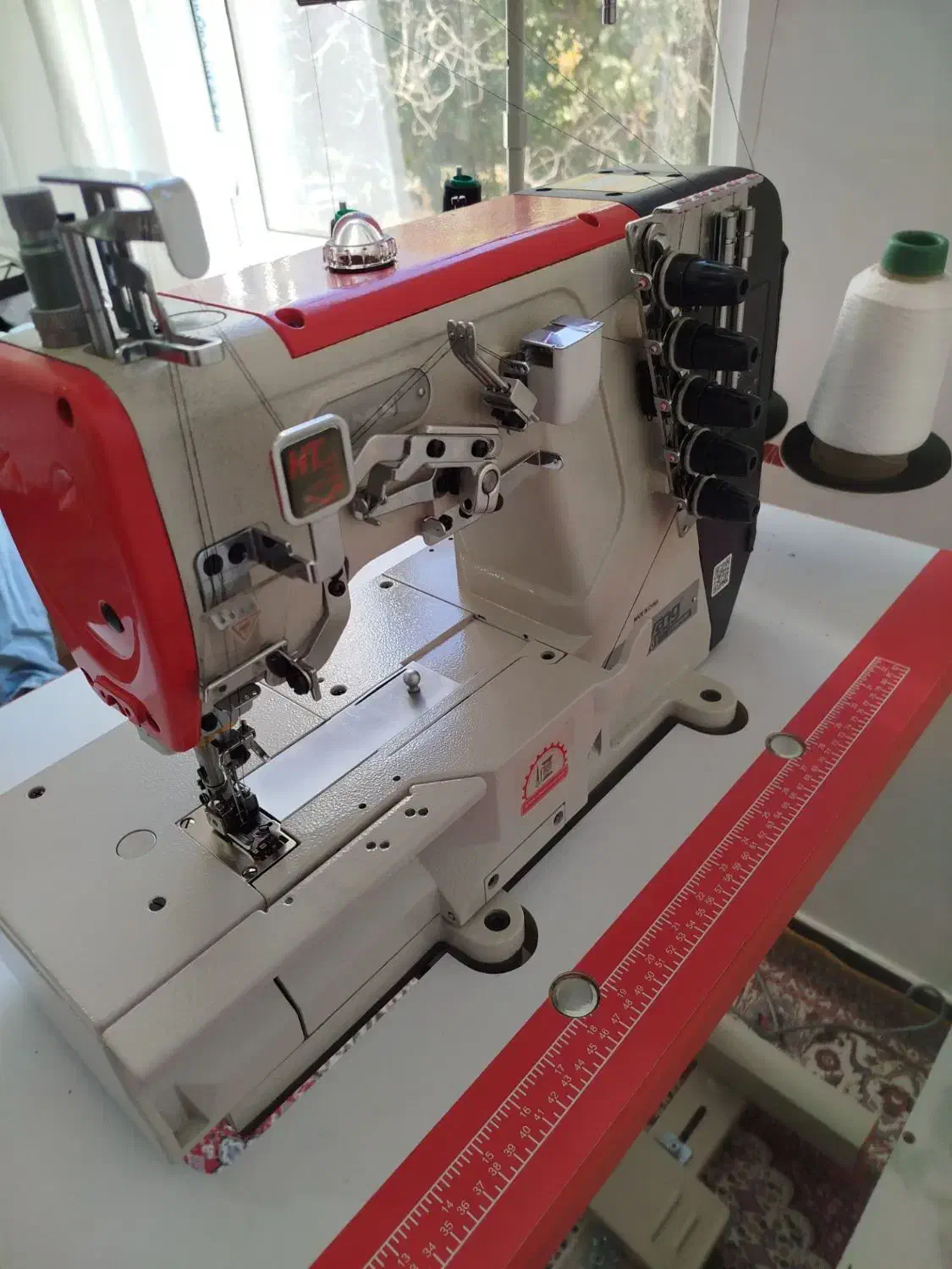 سه‌عدد‌چرخ‌سالم‌درحد‌نو‌به‌فروش‌میرسد|چرخ خیاطی و ریسندگی|اراک, |دیوار