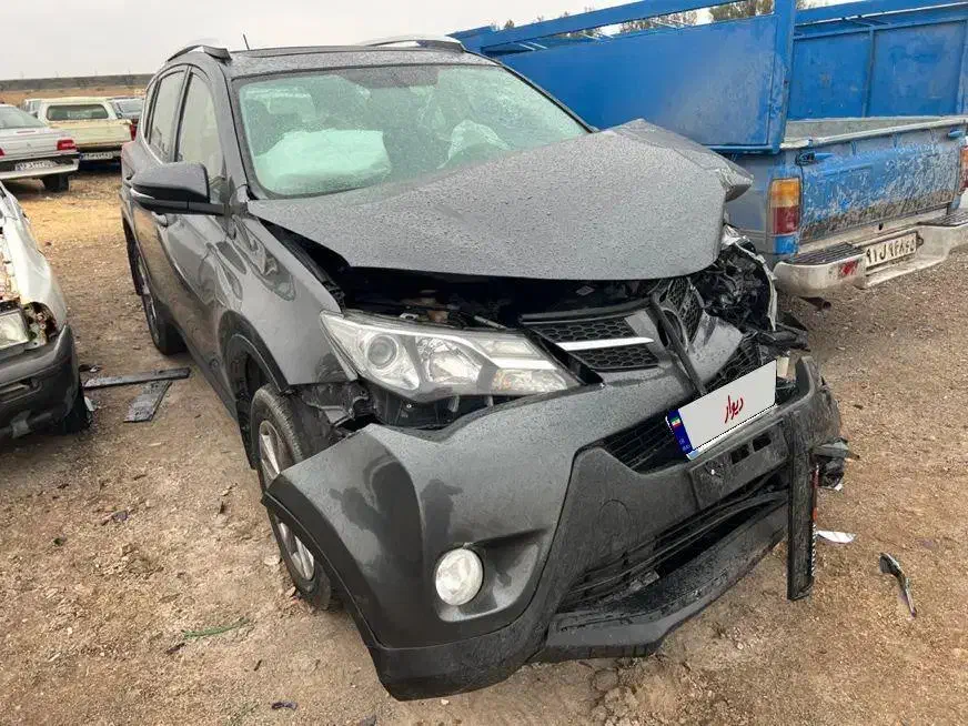 تویوتا رافور۲۰۱۴تصادفی|خودرو سواری و وانت|تهران, آسمان|دیوار