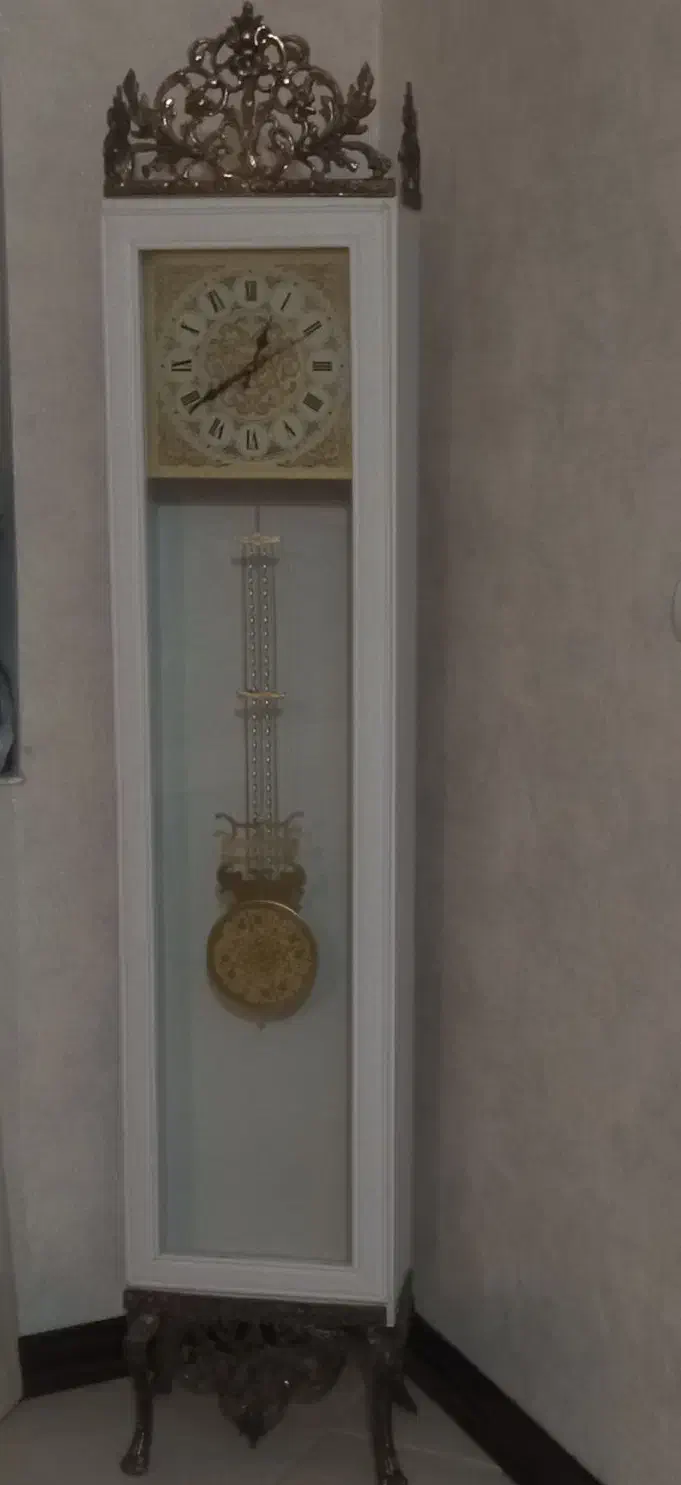 ساعت ایستاده تاج برنز بدون خط|مبلمان خانگی و میز عسلی|هشتگرد, هیو|دیوار