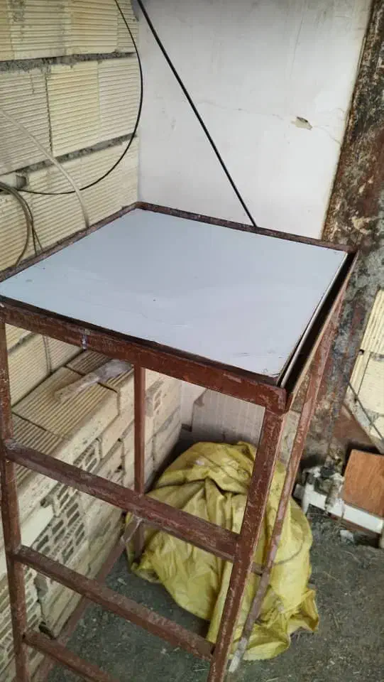 چهار پایه|صندلی و نیمکت|کرمانشاه, |دیوار