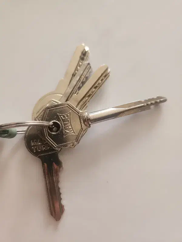 گمشده|اشیا|زنجان, |دیوار