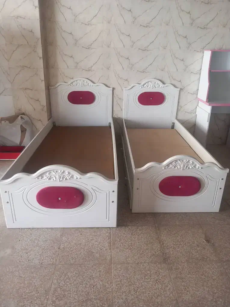 دوتا تخت ست در حد نو|تخت و سرویس خواب|کوهدشت, |دیوار