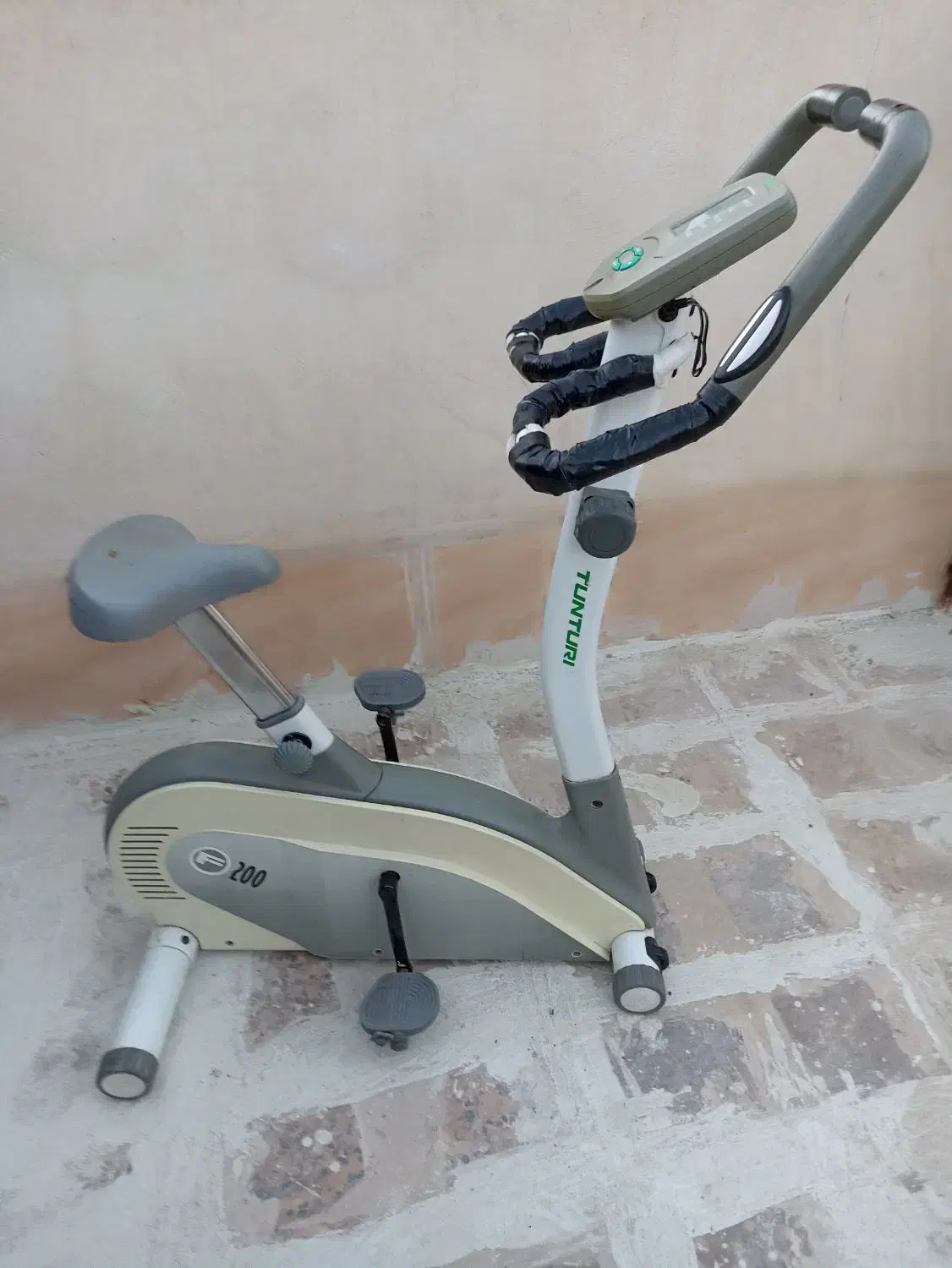 دوچرخه ورزشی ثابت تنتوری|تجهیزات ورزشی|رباطکریم, نصیرشهر|دیوار