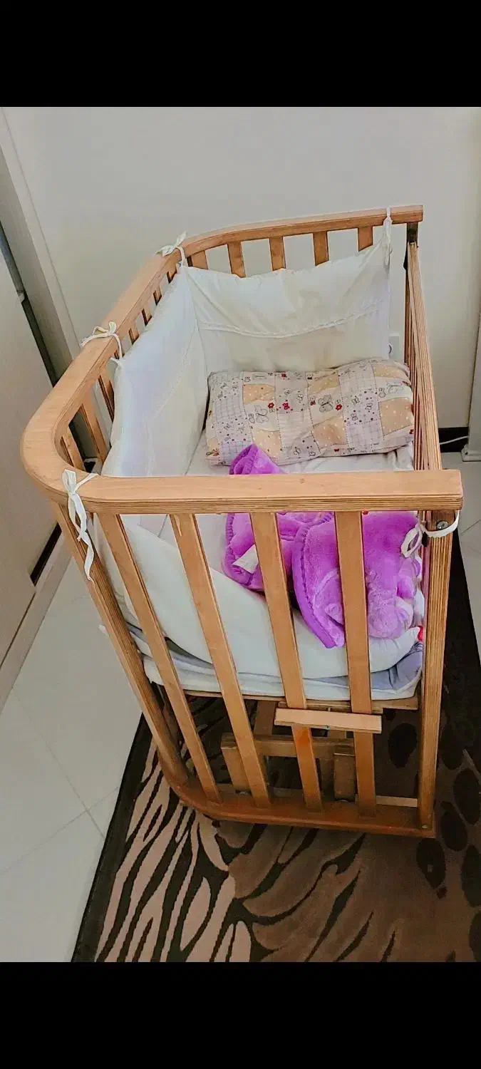 تخت گهواره جودیکو|تخت و صندلی بچه|کرج, باغستان|دیوار