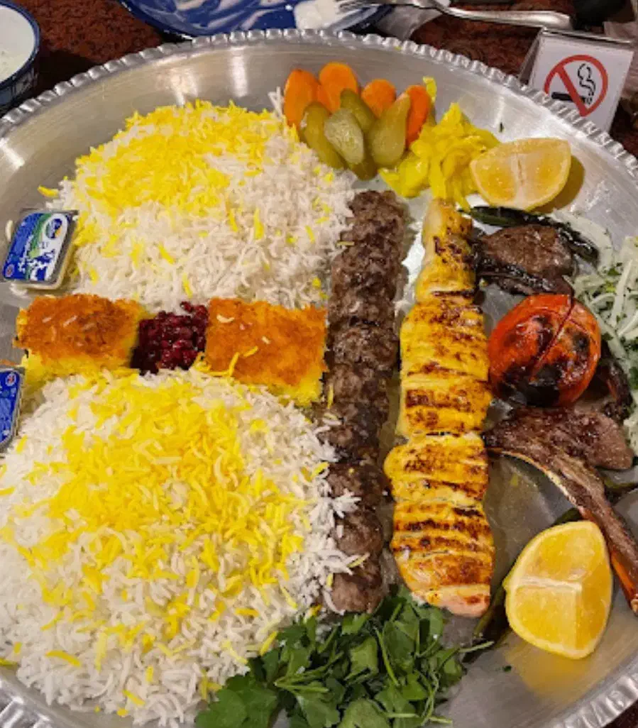 آشپز برای رستوران چابهار|استخدام خدمات فروشگاه و رستوران|چابهار, |دیوار