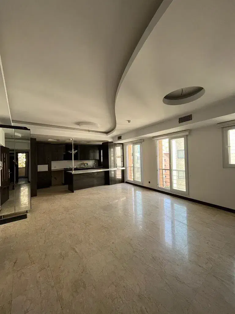 شمال کاخ ۱۰۵ متر ۲ خواب