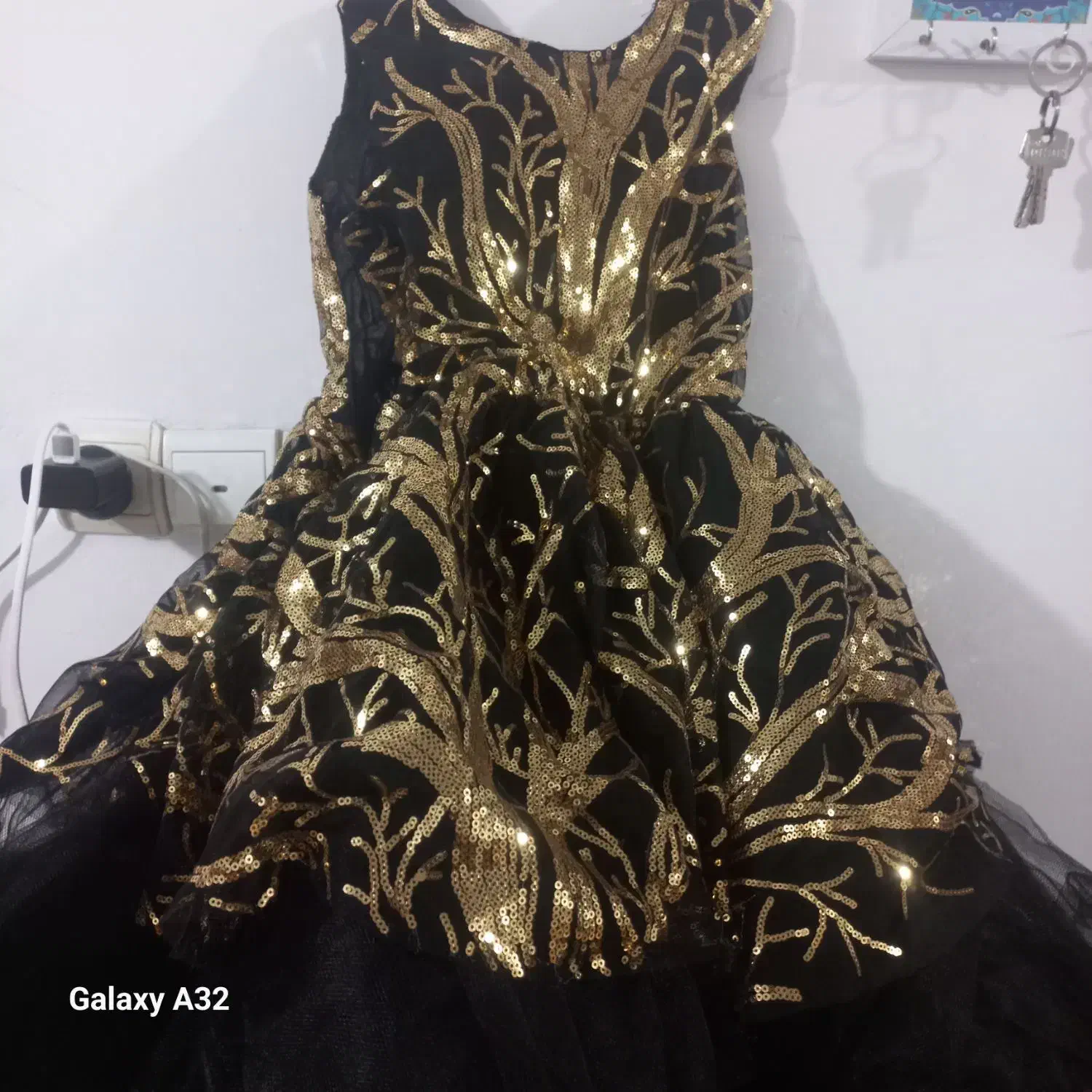 لباس مجلسی|لباس|پاکدشت, پاکدشت (مامازند)|دیوار