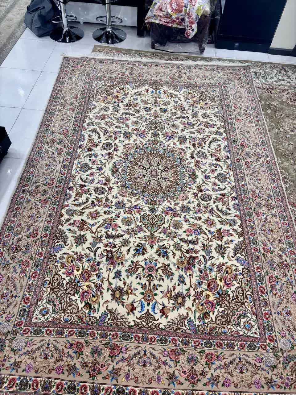 دوتخته فرش ۶متری ابریشم|فرش|اصفهان, کوی امیریه|دیوار