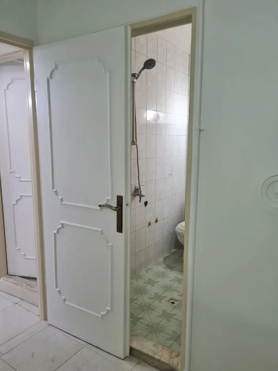 ۵۸ متری نازی آباد