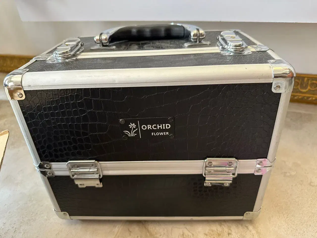 لوازم مژه|آرایشی، بهداشتی، درمانی|کیش, |دیوار