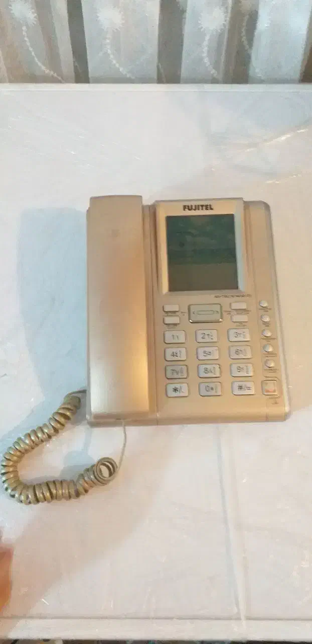 تلفن رو میزی فوجی تل|تلفن رومیزی|مشهد, امامیه (شهرک غرب)|دیوار