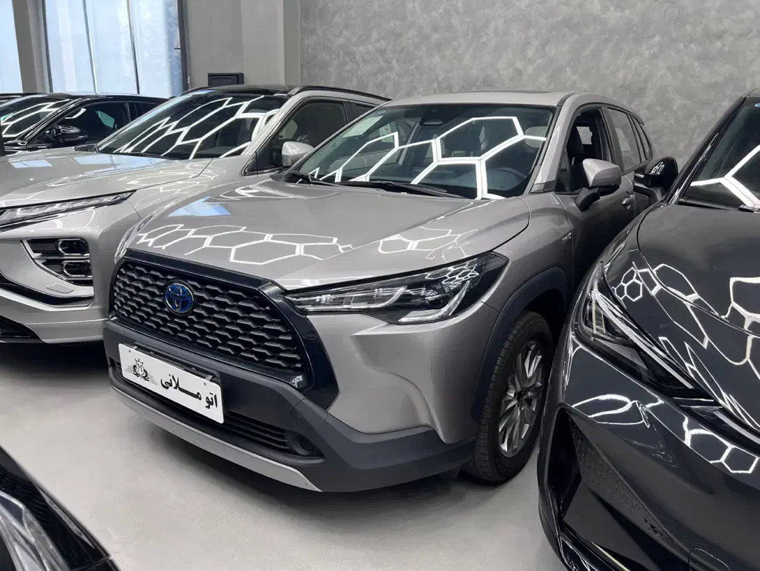 تویوتا کرولا کراس ۲۰۲۴ هیبرید|خودرو سواری و وانت|تهران, قلهک|دیوار