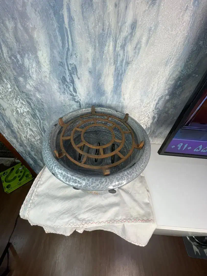 چراغ سه فتیله نفتی هلند خاص قدیمی|کلکسیون اشیاء عتیقه|اندیشه, شهرک صدف|دیوار