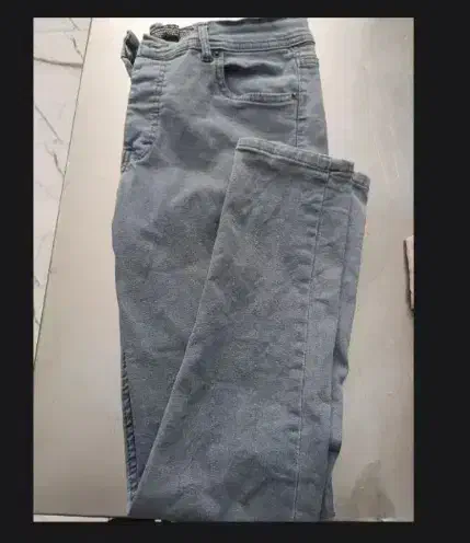 لباس|لباس|تربت‌حیدریه, بی بی حسنیه|دیوار