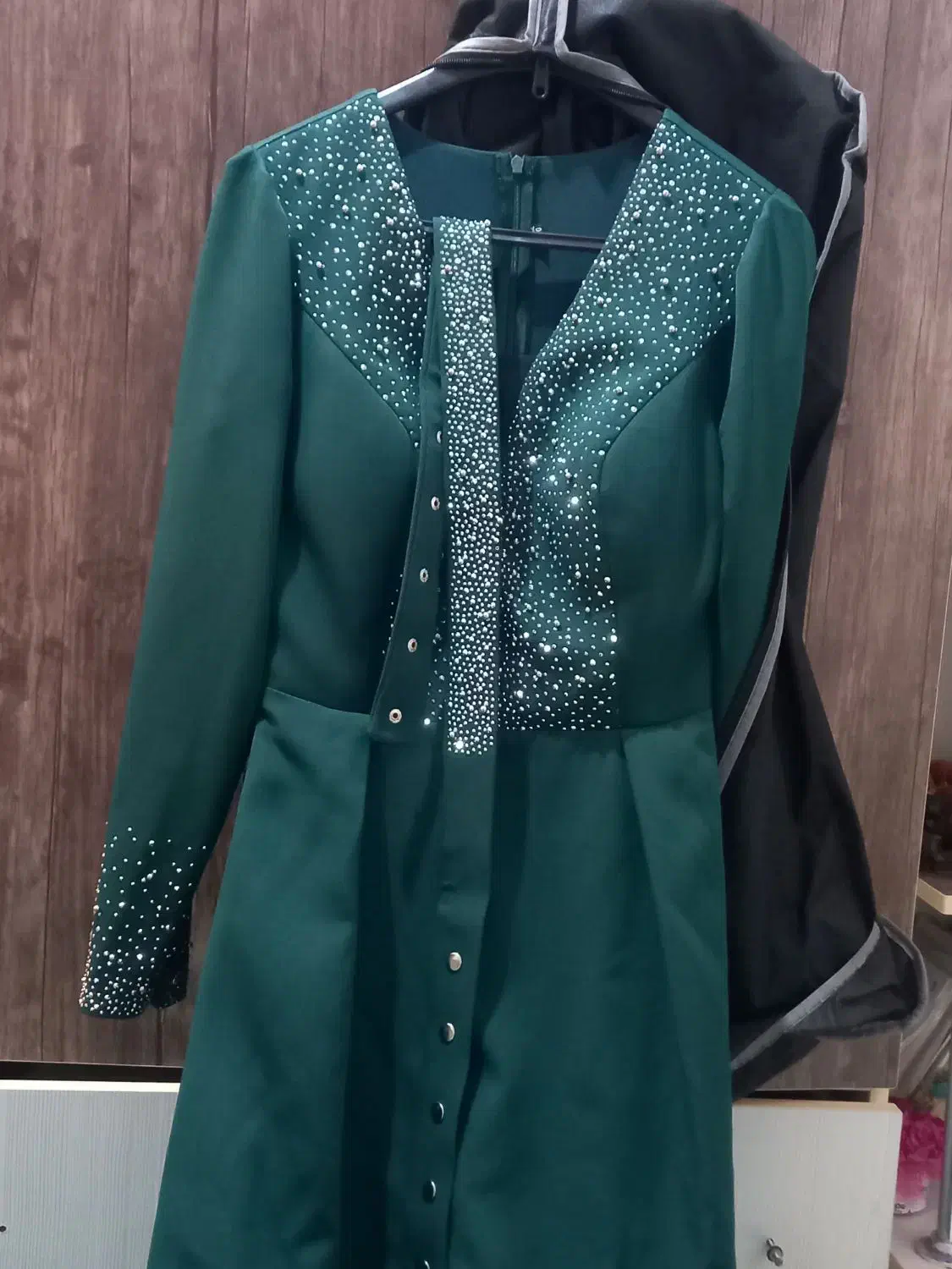 لباس مجلسی|لباس|میناب, |دیوار