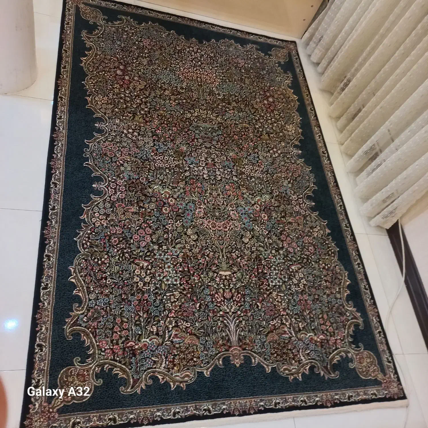 ۹ متری ۷۰۰ شانه|فرش|اراک, |دیوار