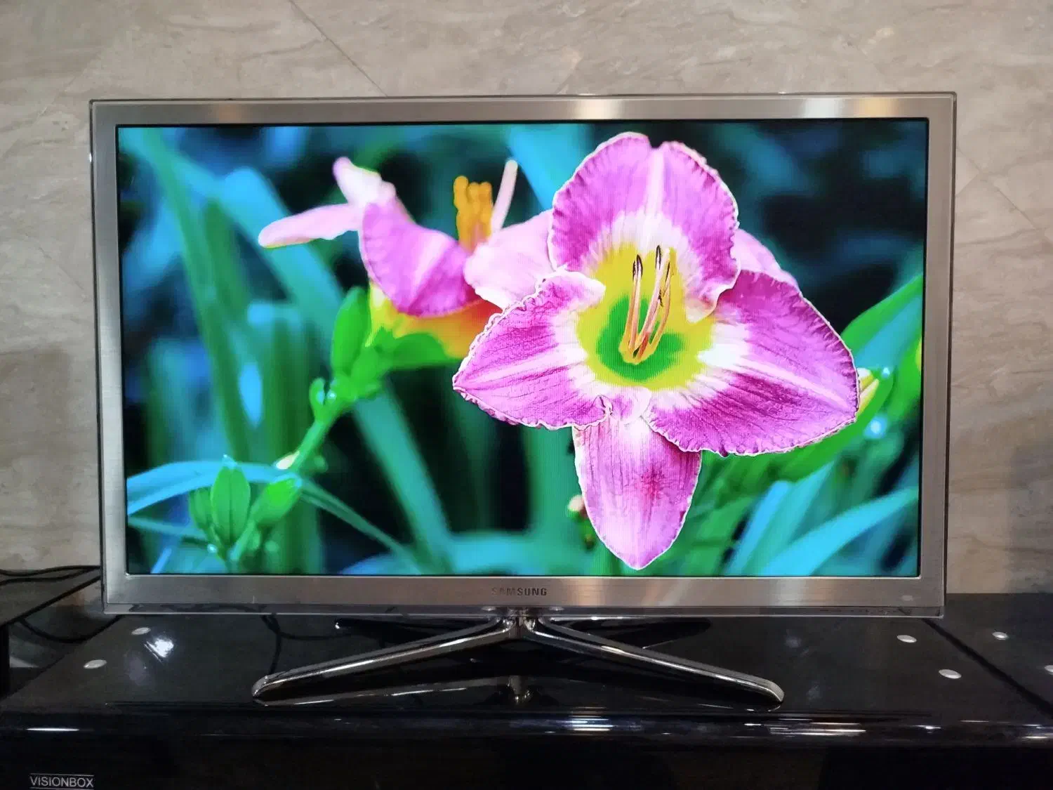 تلویزیون ۴۶ اینچ LED سامسونگ UA46C8880XR|تلویزیون و پروژکتور|ساوه, |دیوار