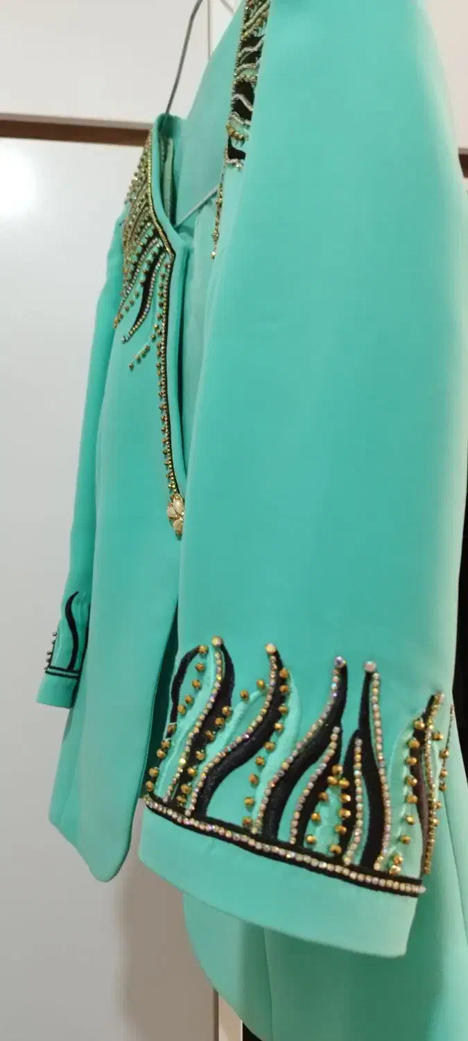 کت زنانه|لباس|اقبالیه, |دیوار