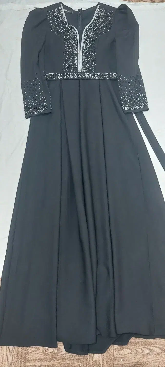 لباس مجلسی|لباس|گرگان, |دیوار