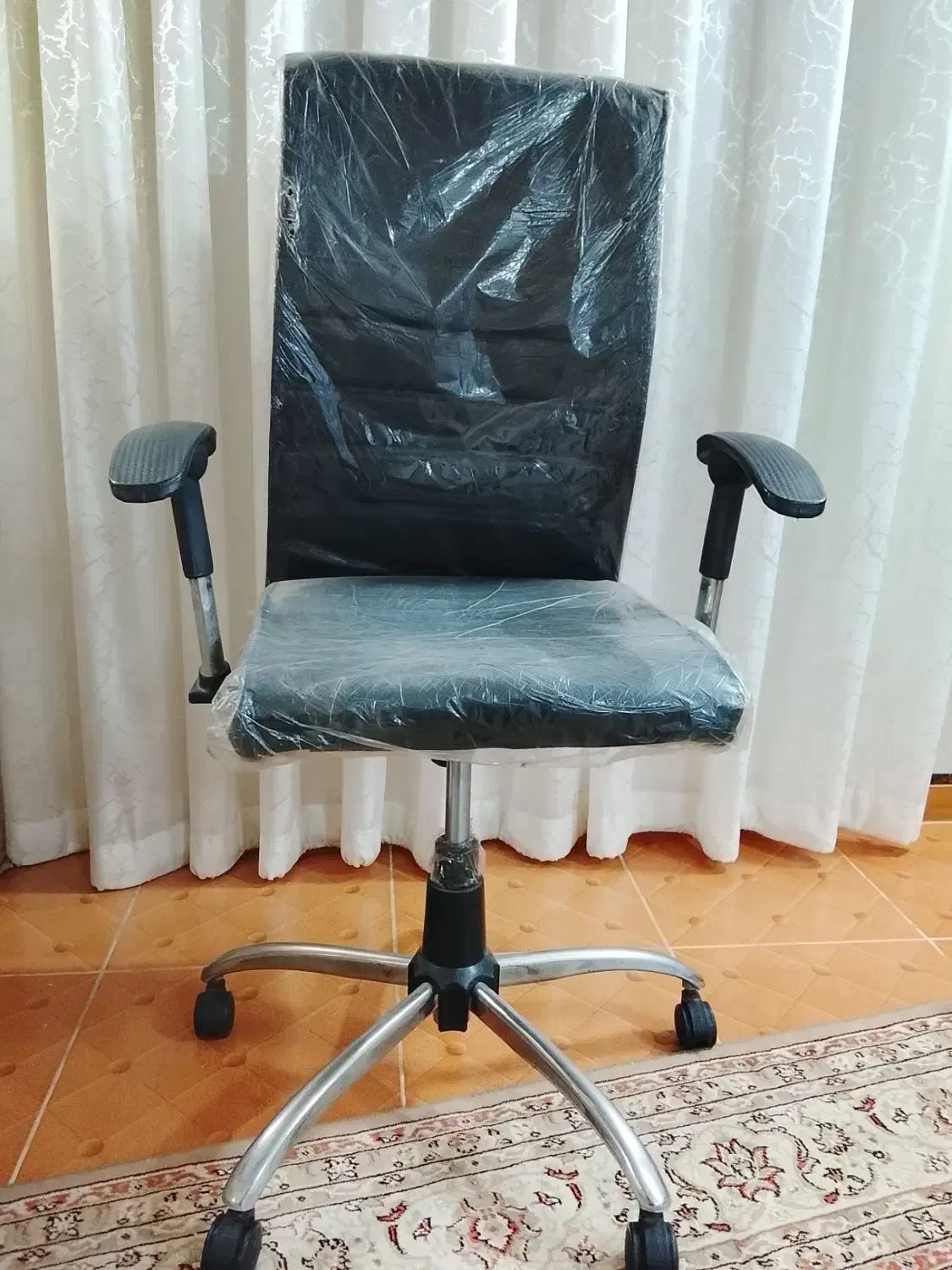 صندلی چرخدار|صندلی و نیمکت|لنگرود, |دیوار