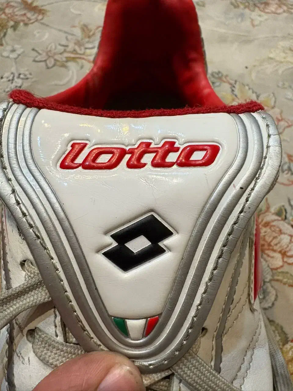 کفش لوتو  سایز ۴۰ تا ۴۳ سالم تمیز|کیف، کفش، کمربند|تهران, هروی|دیوار