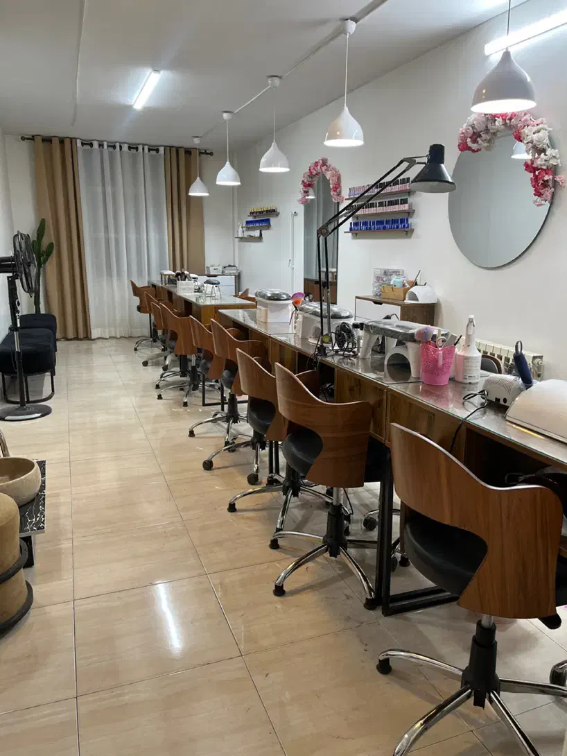 اجاره میز ناخن بدون‌پول پیش|استخدام درمانی، زیبایی، بهداشتی|تهران, هفت حوض|دیوار