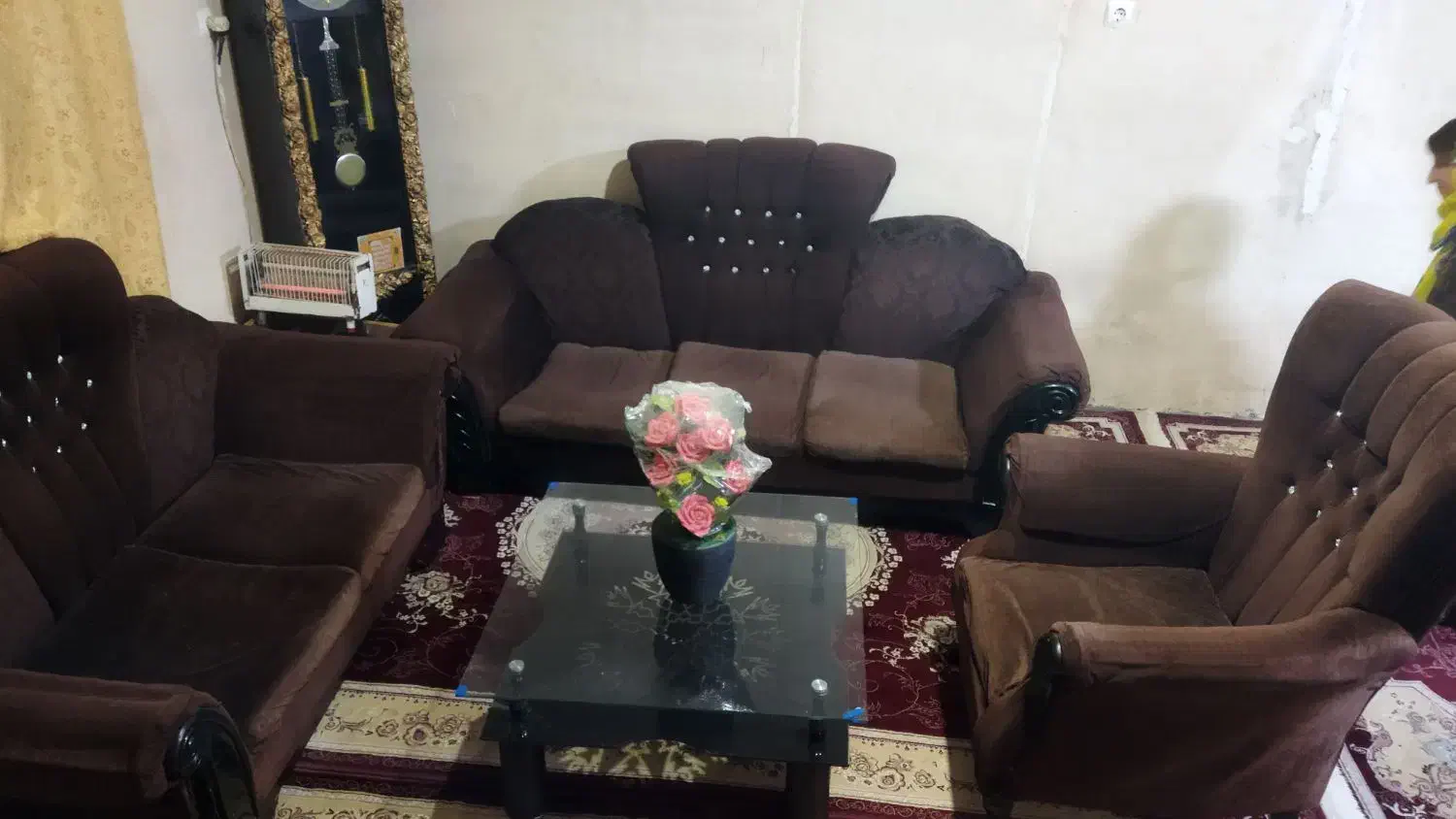 مبل ۷نفره کاملا سالم|مبلمان خانگی و میز عسلی|روانسر, |دیوار