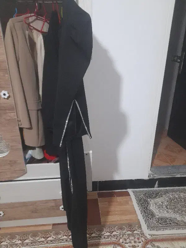 پیرهن مجلسی|لباس|خزل, |دیوار