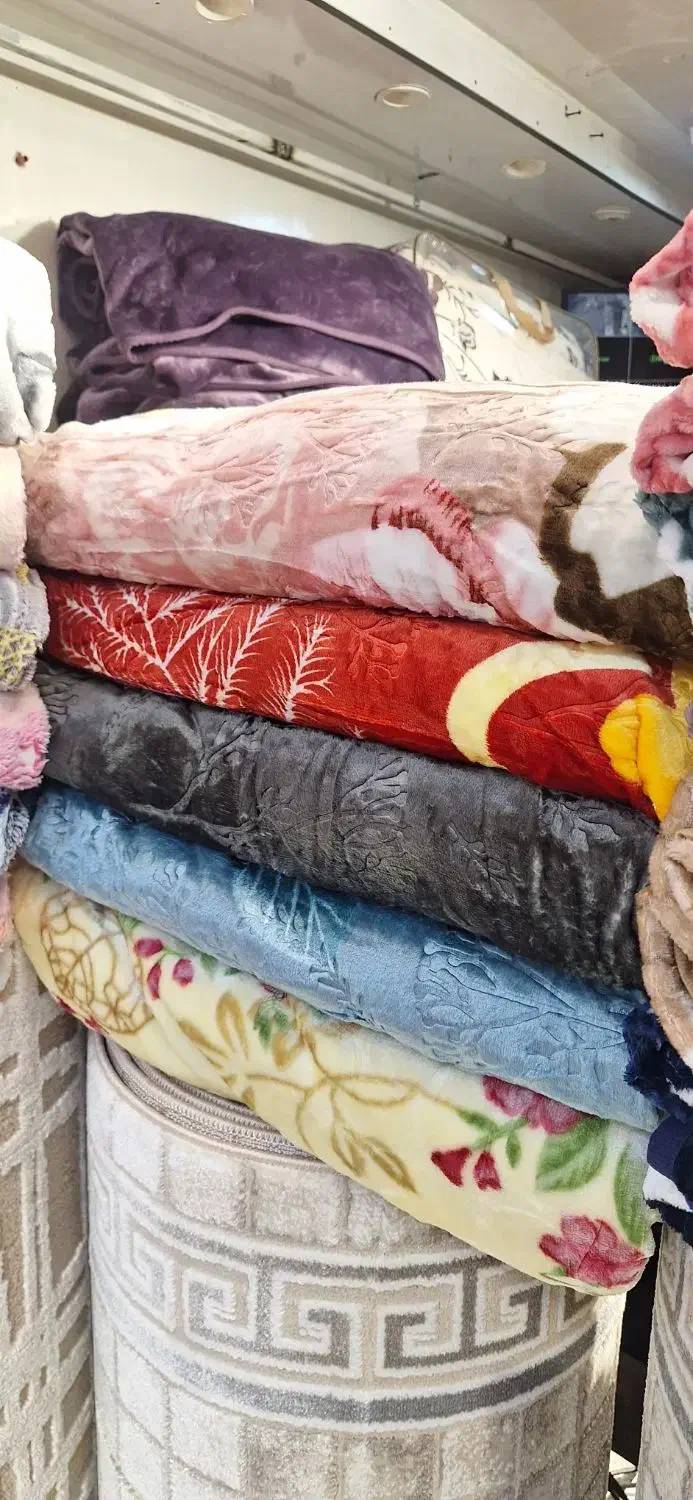 انواع پتو های مسافرتی پخش کلی و جزئی|رختخواب، بالش، پتو|قزوین, |دیوار