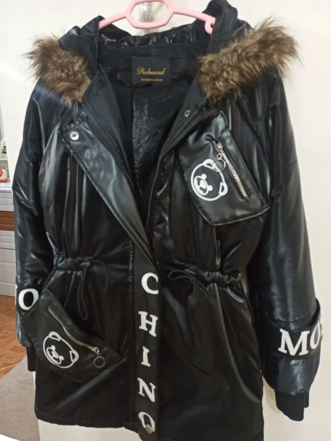 کت و شلوار مردانه،کاپشن و بارونی زنانه،مانتو زنانه|کیف، کفش، کمربند|رباطکریم, رباطکریم|دیوار