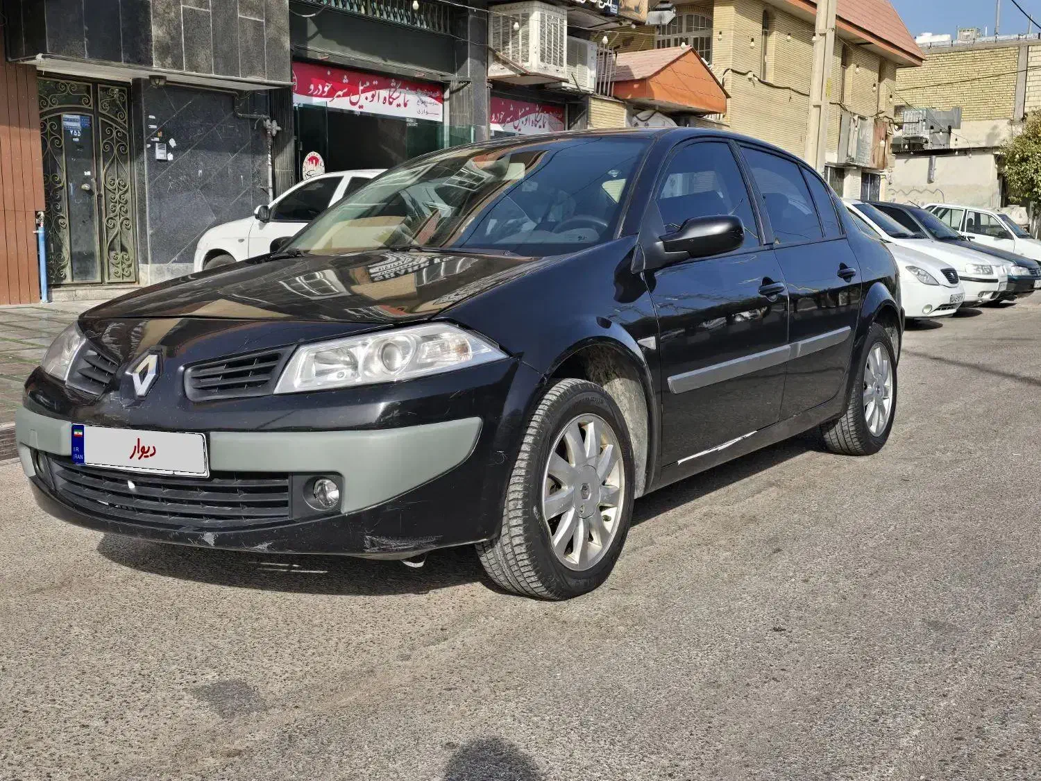 مگان ۲۰۰۰ اتومات|خودرو سواری و وانت|فسا, |دیوار