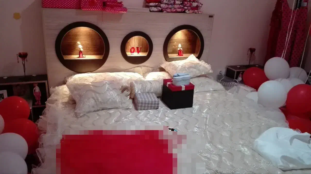 نیم ست تخت دونفره|تخت و سرویس خواب|صدرا-فارس, باغشهر گلبهار صدرا|دیوار