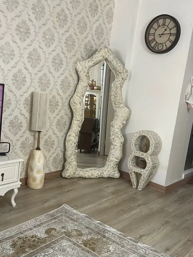 آینه قدی و شلف دکوری مینیمال(پاپیه ماشه)|آینه|کرج, شهرک شهرداری|دیوار