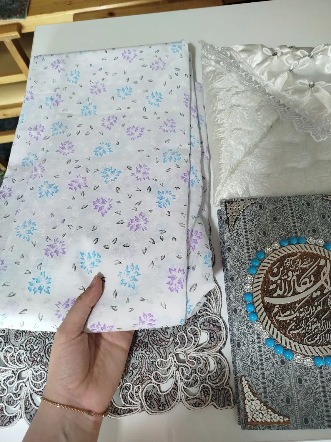 جا نماز و قرآن و چادر|صنایع دستی و سایر لوازم تزئینی|تهران, شهرک چیتگر|دیوار